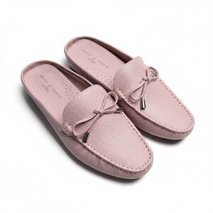 Mercanti Fiorentini Women's Pink Pebbled Leather Driver
Moccasin Mules